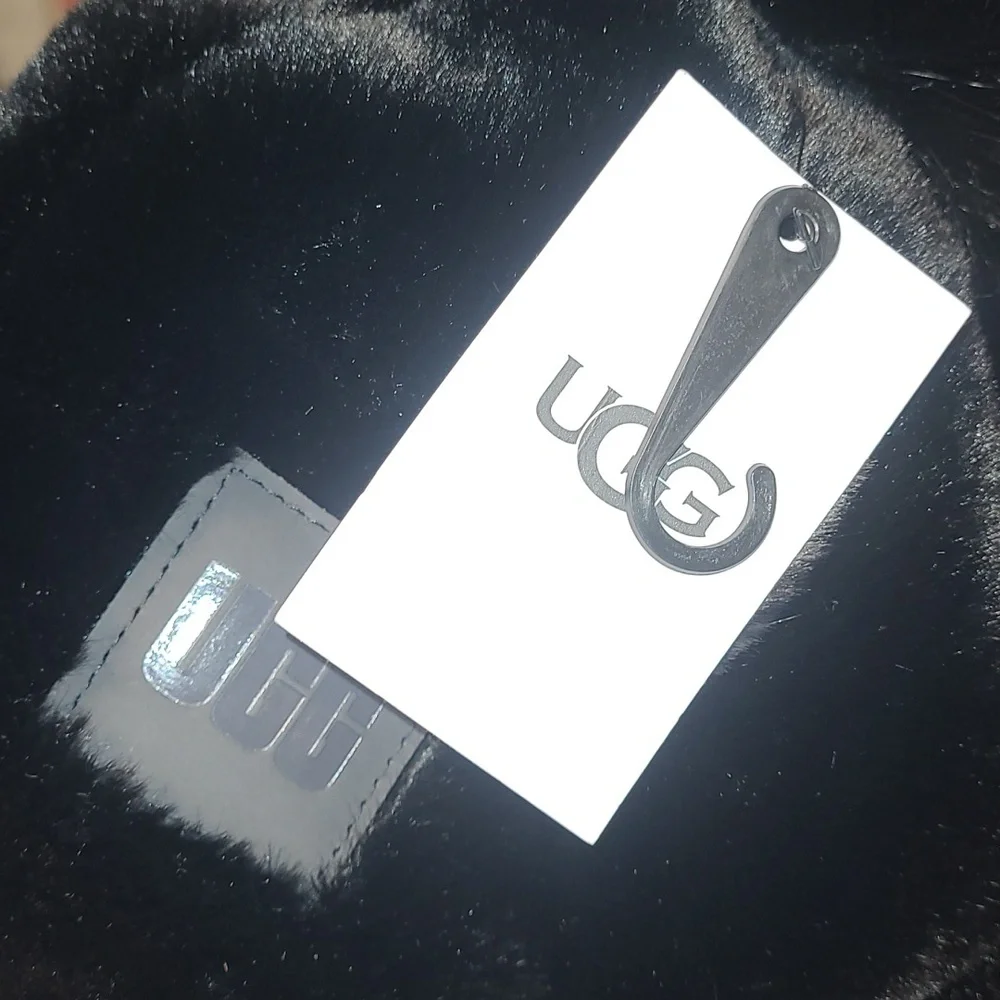 UGG Faux Fur Beanie - Black - OSFM
